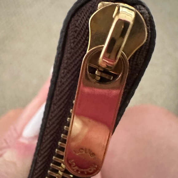 Louis Vuitton compact zippy wallet - Picture 3 of 16
